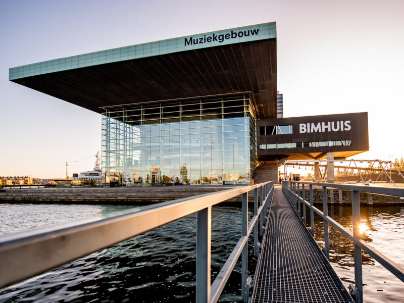 Muziekgebouw aan het IJ